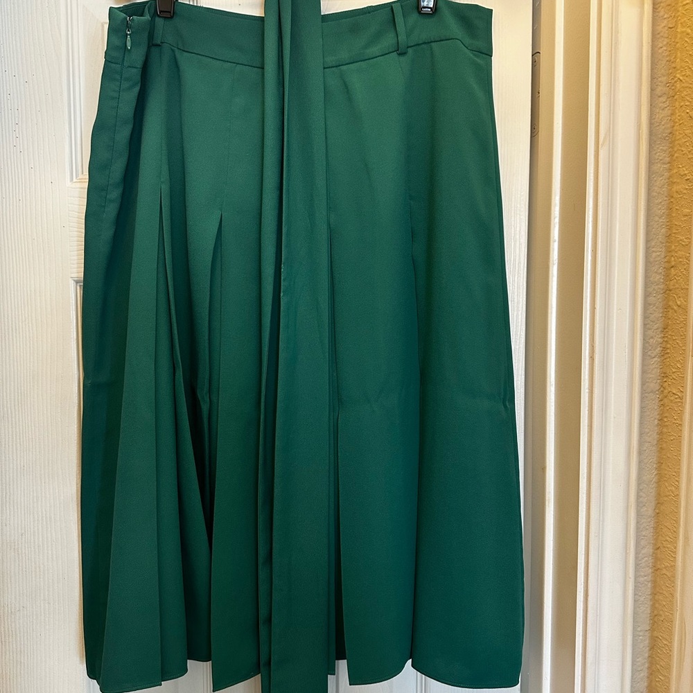 Anne Taylor Skirt